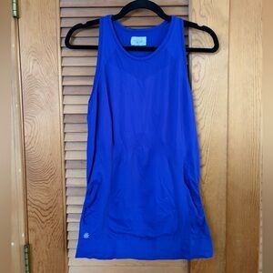 Athleta Finish Fast tank top in blue size Large